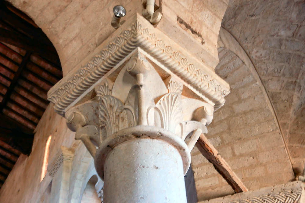 Capitelli