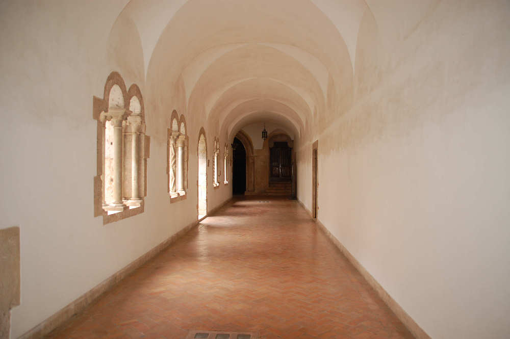 Abbazia di Casamari - il Chiostro