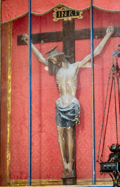 Chiesa dei Santi Leonardo e Cristoforo - Crocifisso ligneo