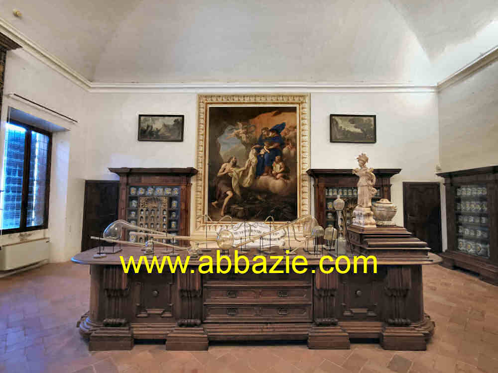 l'antica farmacia