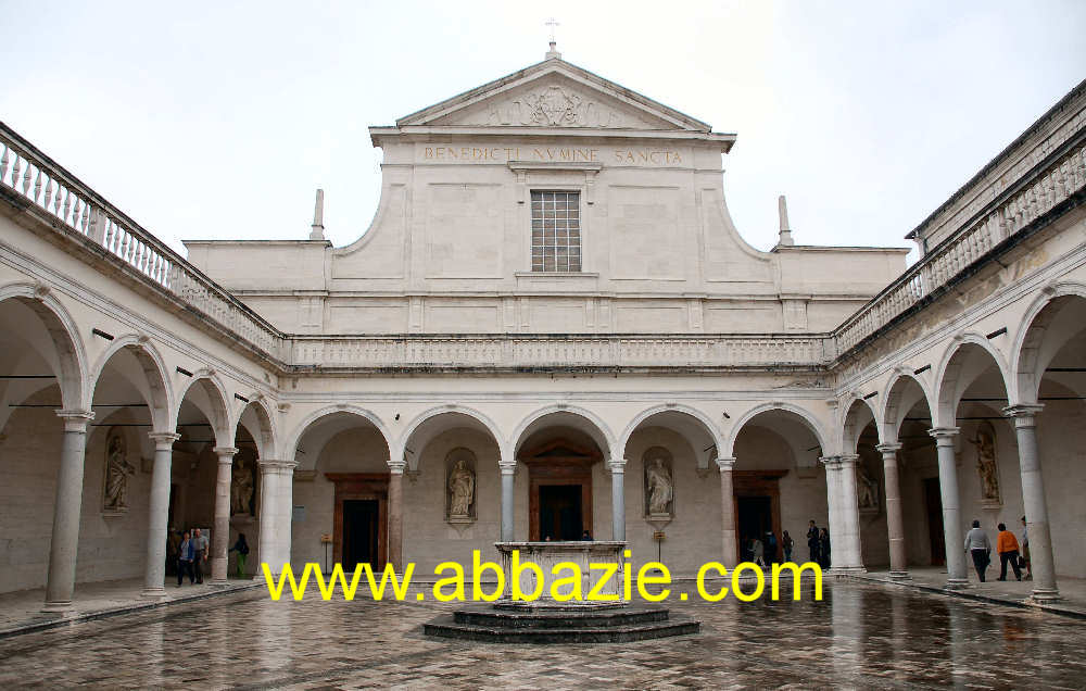 Chiostro dei Benefattori