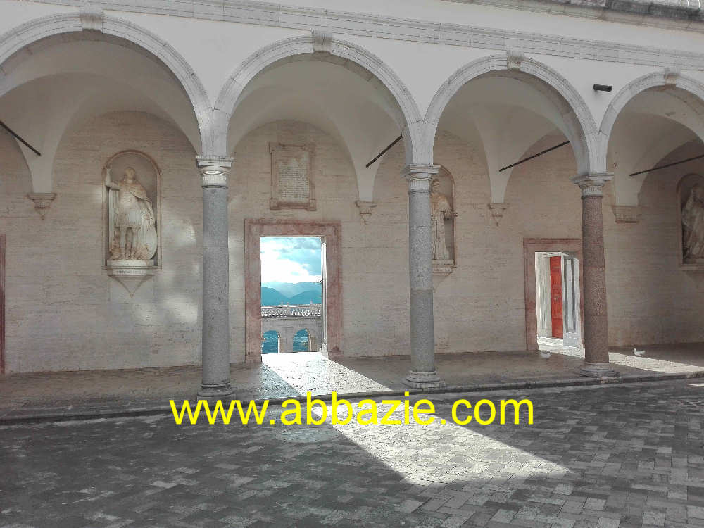 Chiostro dei Benefattori